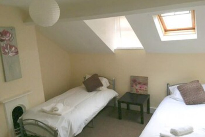 Room 15 of 15