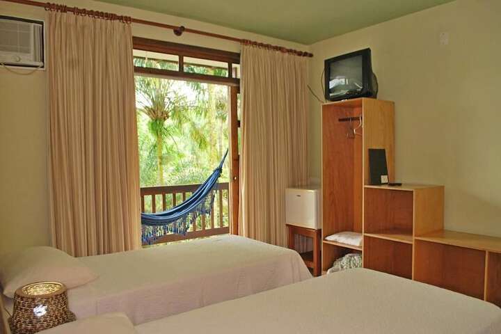 Room 2 of 49