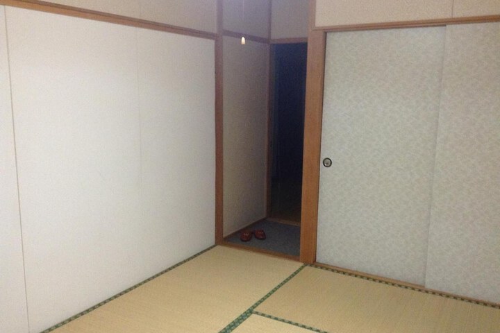 Room 6 of 39