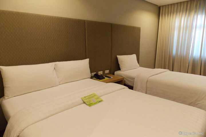 Room 15 of 38