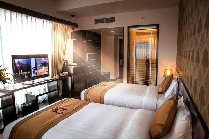 Room 8 of 57