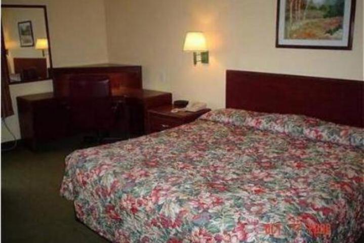 1 Bedroom King Bed (3 of 3)
