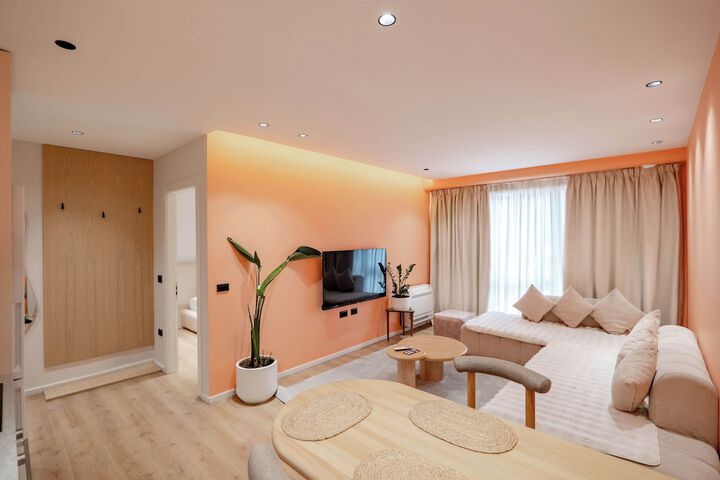 Room 92 of 132