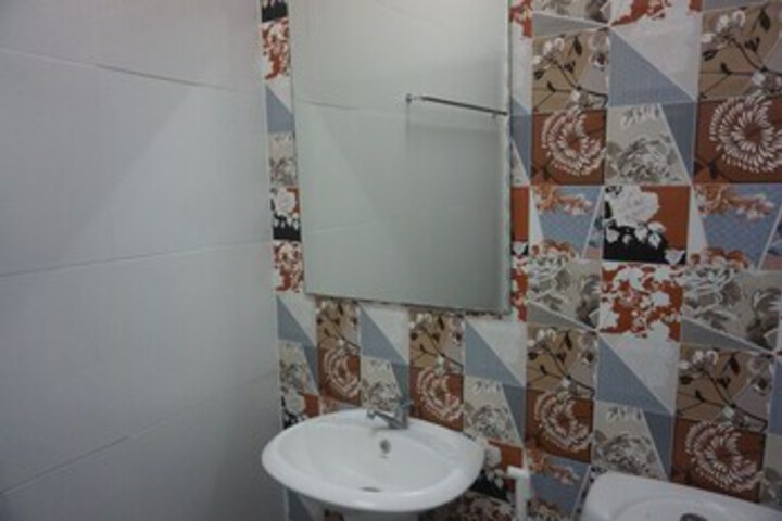 Room 4 of 23