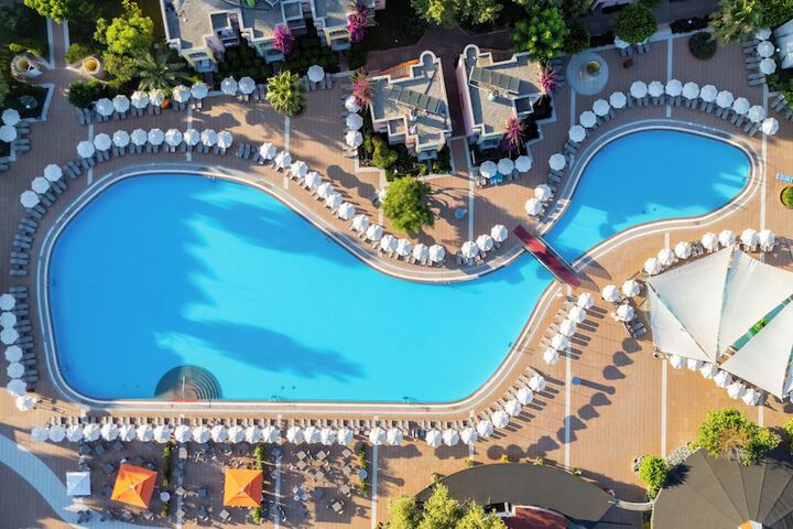 Pool 74 of 252