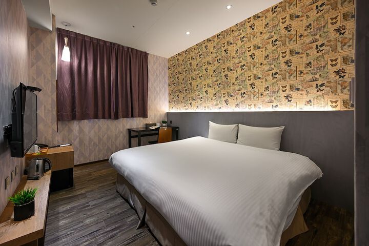 Room 19 of 86