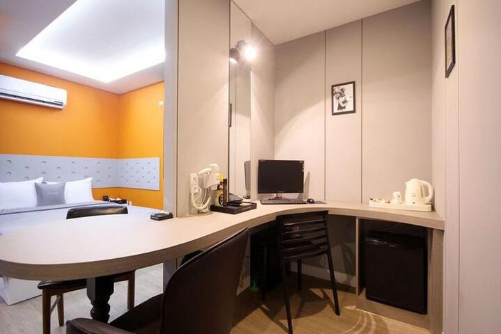 Busan Seomyeon Haru Hotel