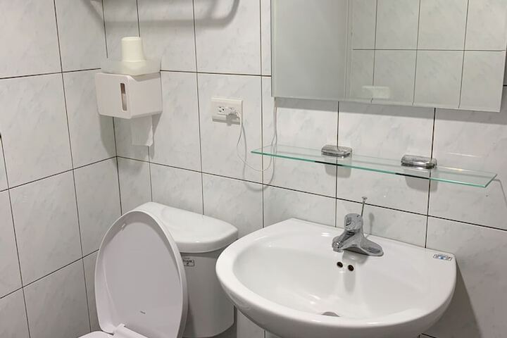 Room 14 of 20