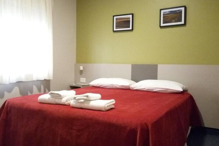 Room 3 of 50