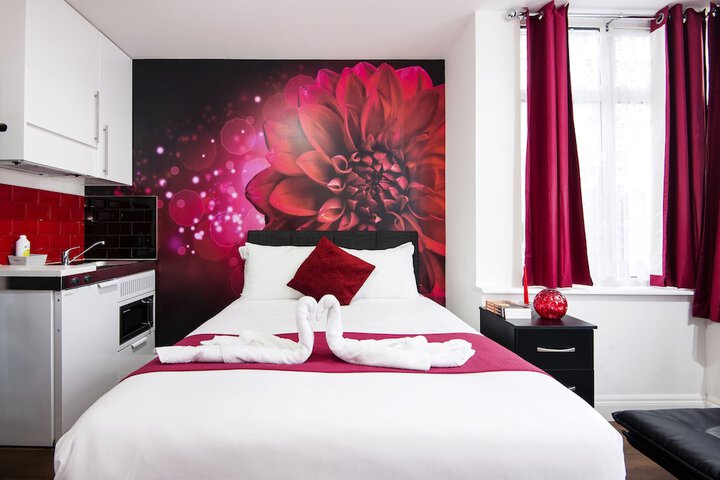 Room 19 of 40