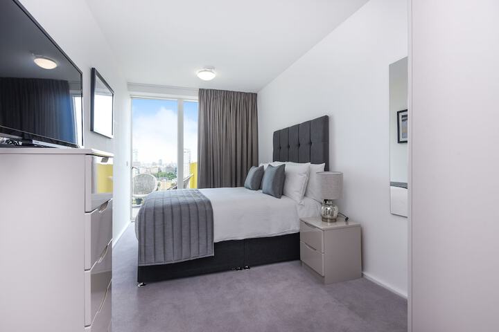 Room 4 of 22