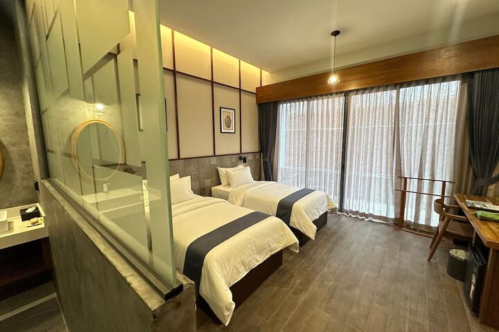 Room 40 of 91