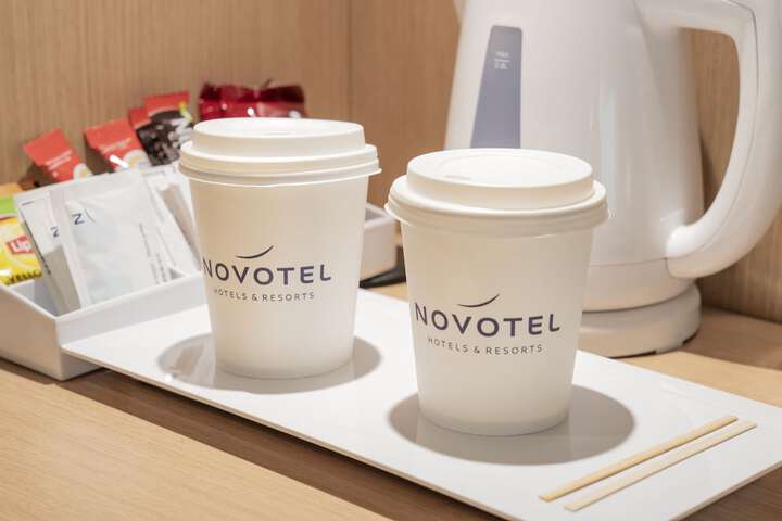 Breakfast/Coffee Service 18 of 92