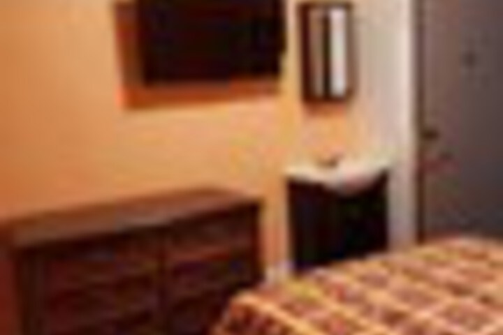Room 47 of 129