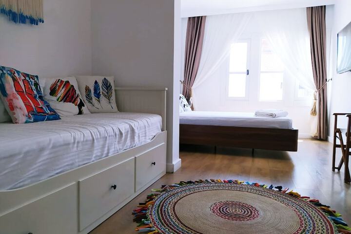 Room 3 of 16