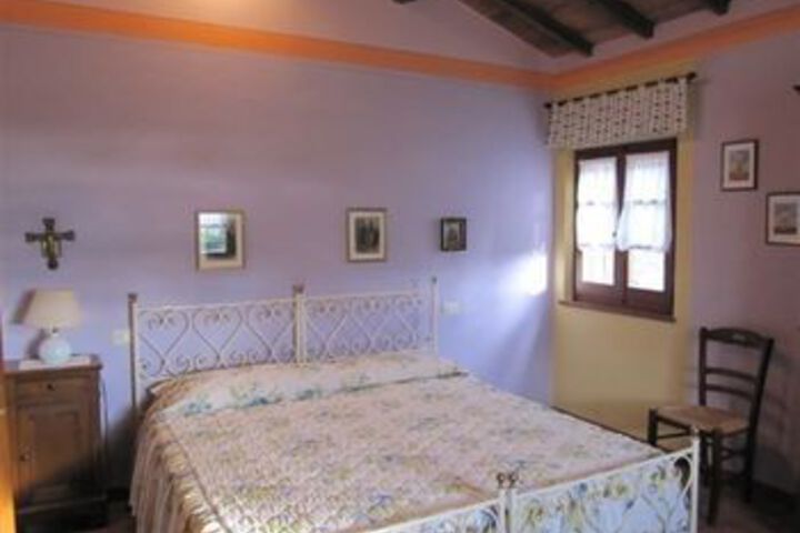 Room 14 of 33