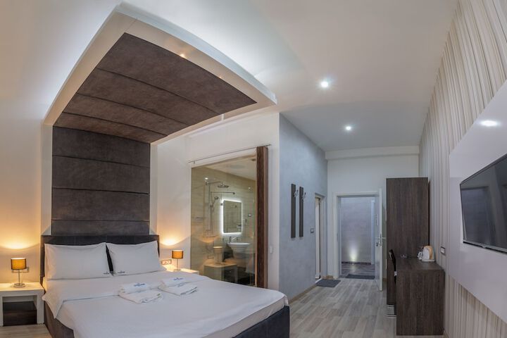 Room 12 of 55