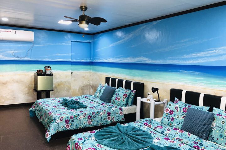 Room 7 of 49