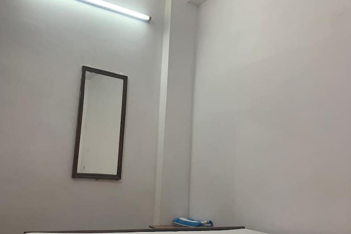 Room 40 of 60