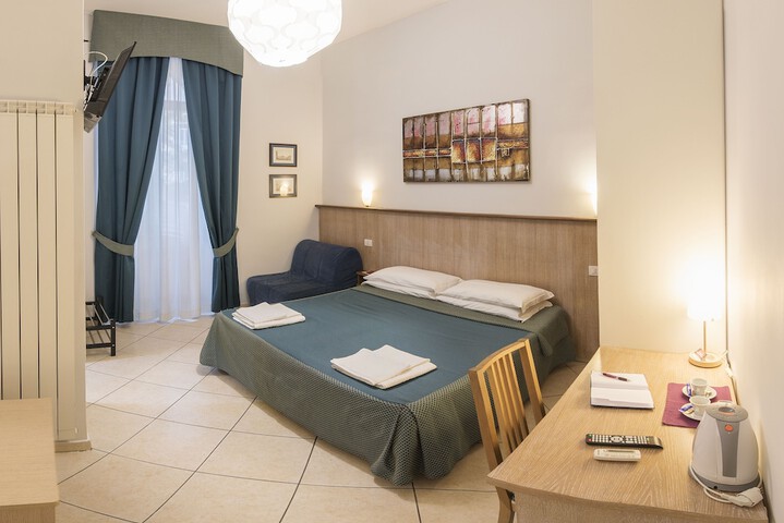 Room 13 of 43
