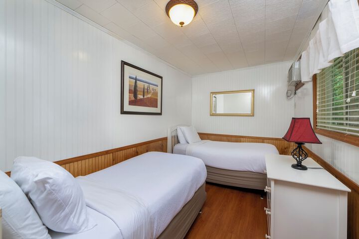 Room 56 of 225