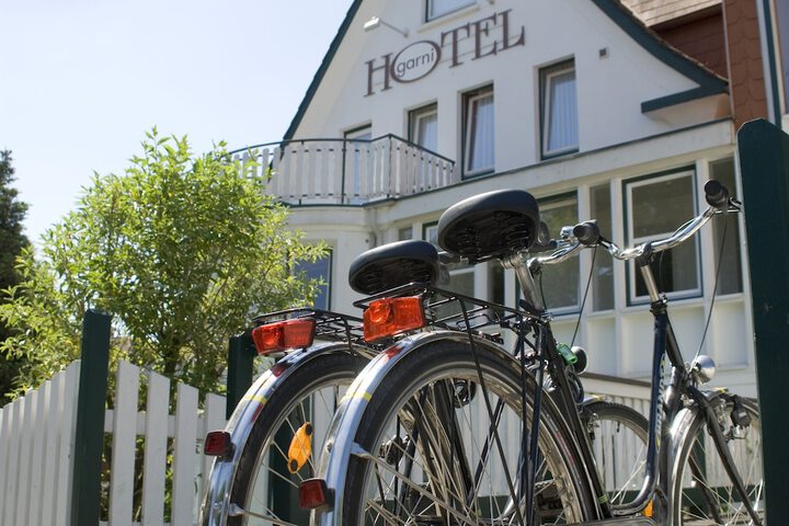 Hotel Exterior 39 of 40