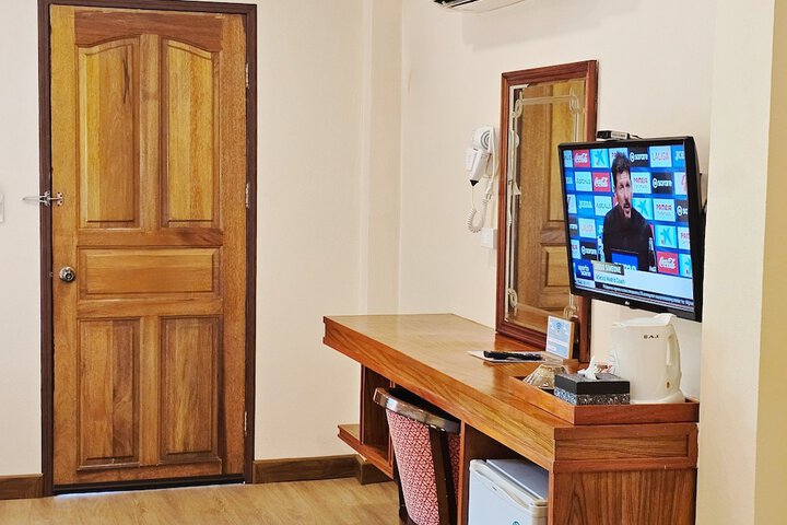 Room 63 of 152