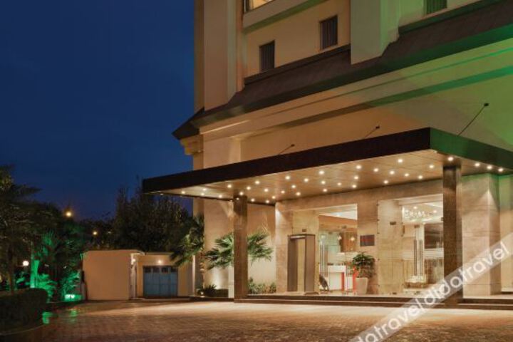 Hotel 3 of 51
