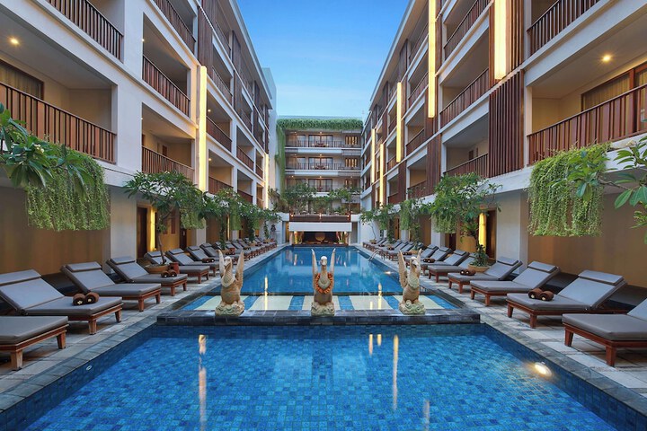Hotel 92 of 101