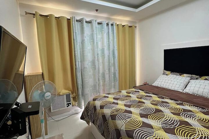 Room 6 of 24