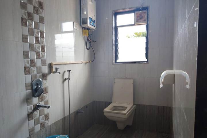 Room 14 of 23