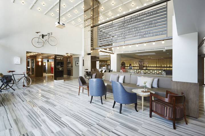 Hotel Lobby