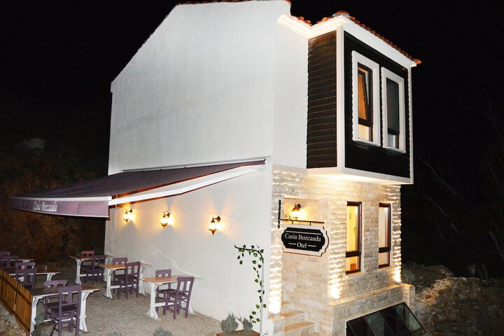 Hotel 70 of 77