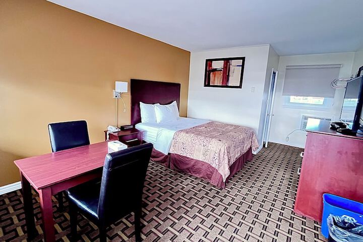 Room 15 of 56
