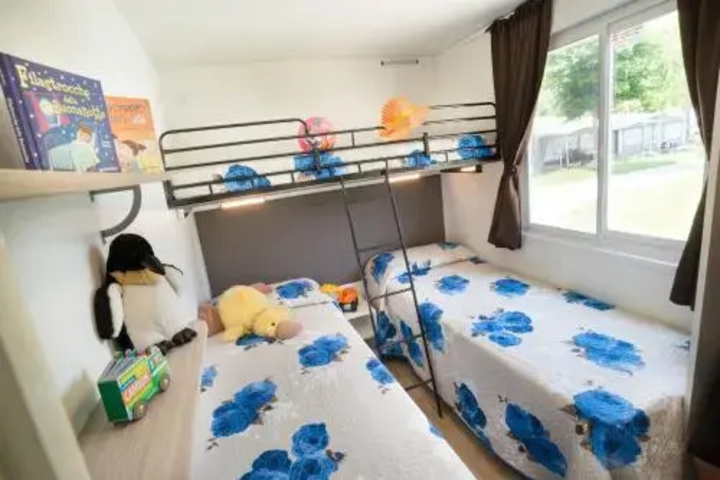 Room 3 of 27
