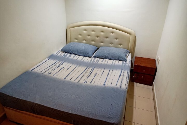 Room 10 of 49
