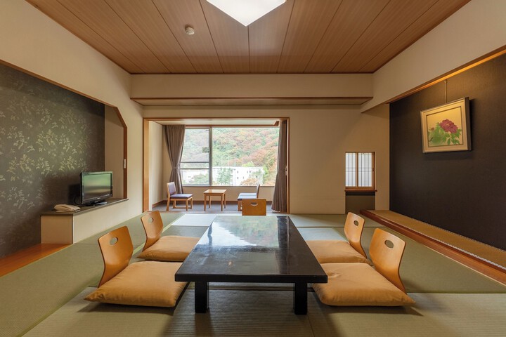 Room 18 of 46
