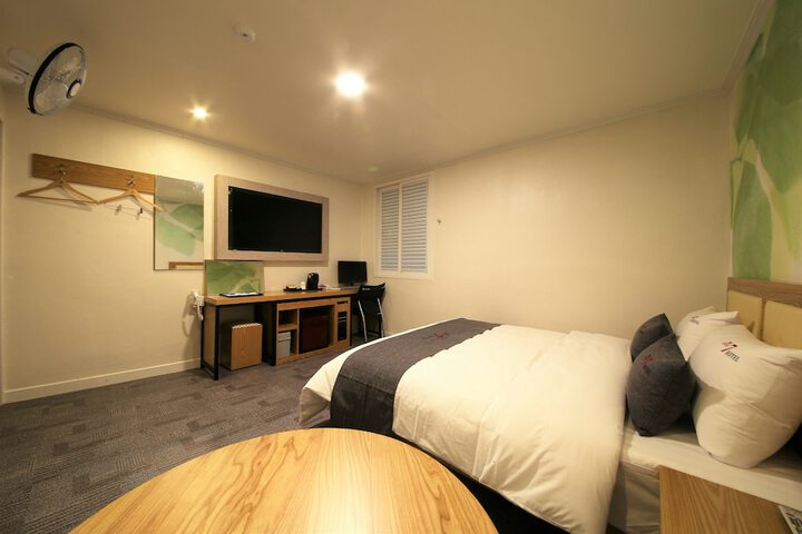 Room 20 of 41