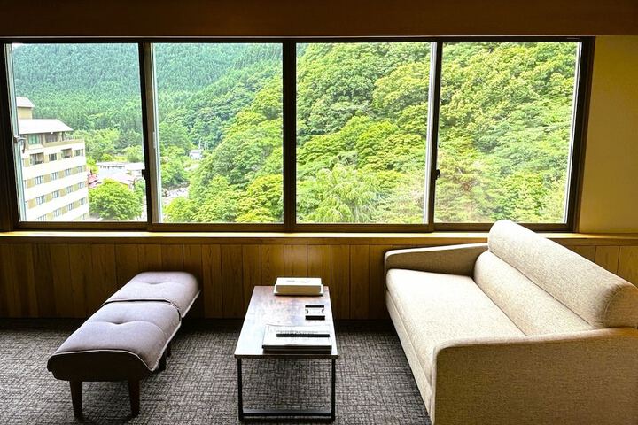 Room 17 of 47
