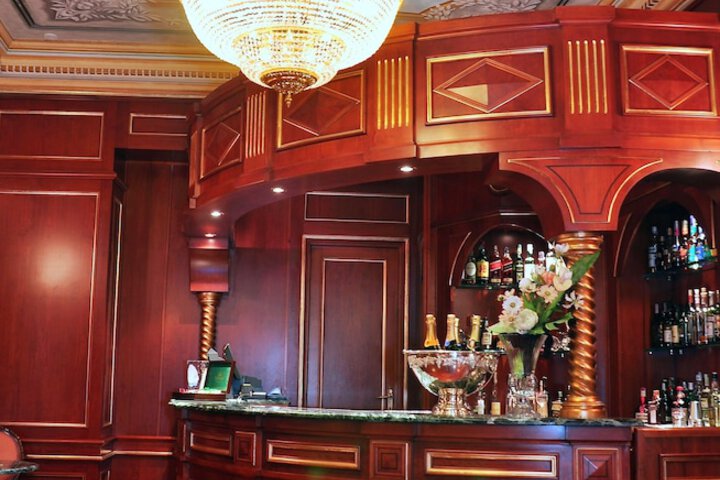Lounge 48 of 60