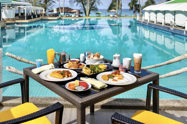 Breakfast/Coffee Service 168 of 297