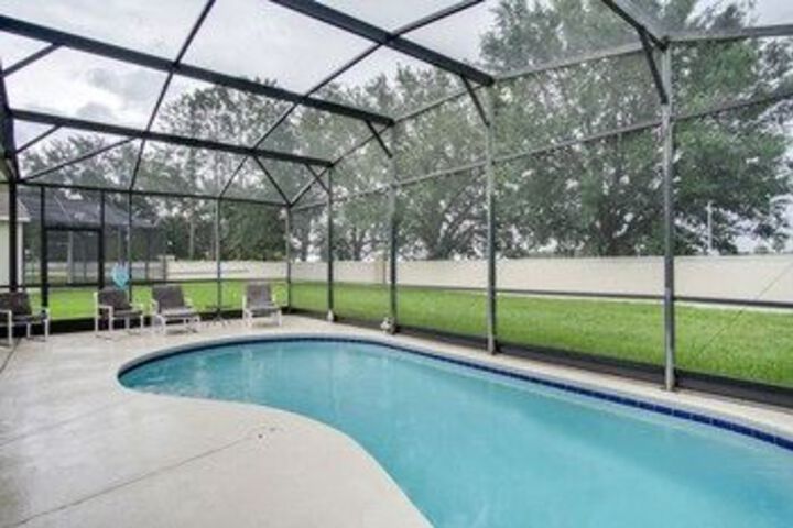 Pool 23 of 27