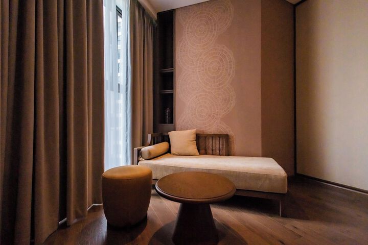 Room 73 of 80