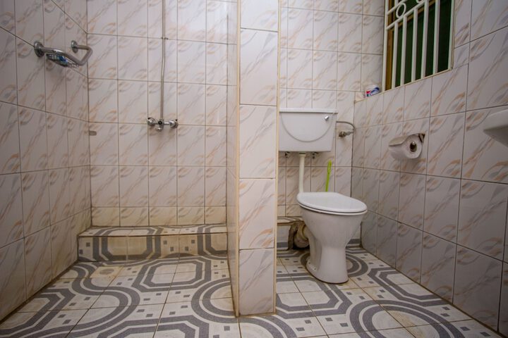 Room 35 of 72