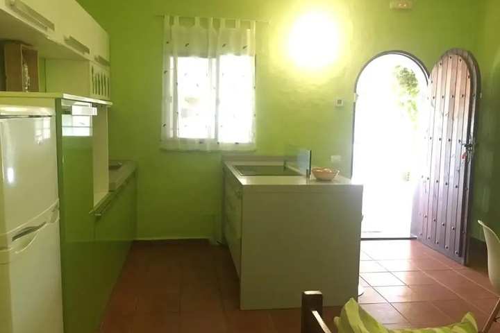 Room 16 of 28