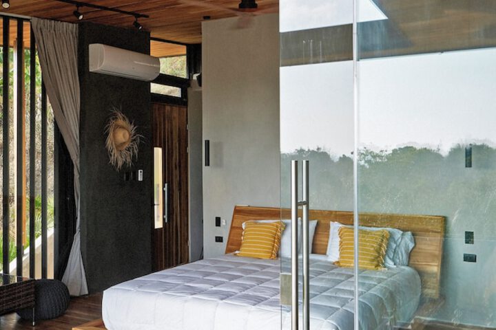 Room 45 of 294