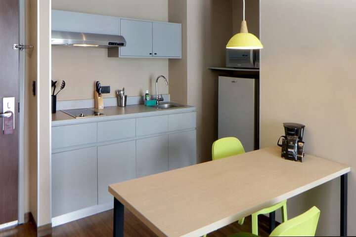 Room 42 of 104