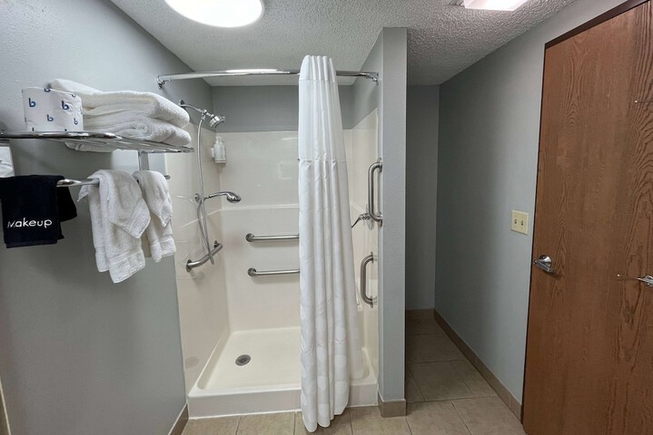 Room 21 of 35
