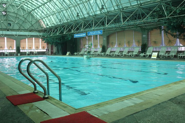 Pools & Facilities