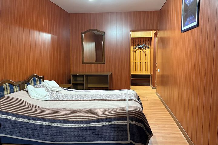 Room 6 of 36